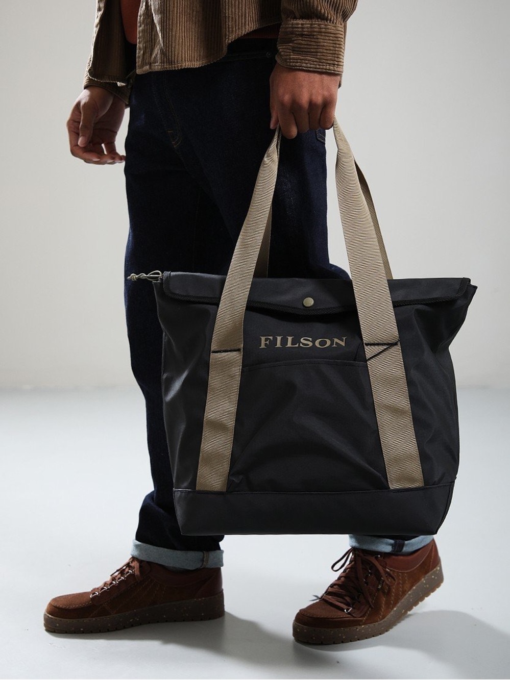 Filson Scout Tote Bag All Weather Black Tan Travel Work Tech Laptop 23L